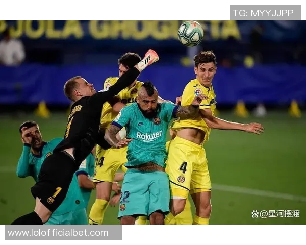 中超激战AC米兰逆转巴萨绝杀瞬间引发争议判罚全场沸腾