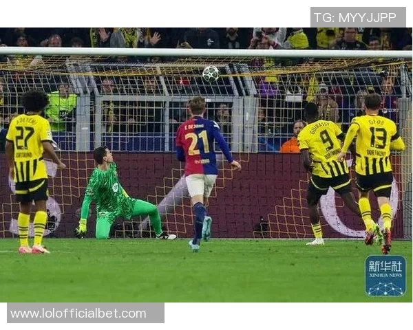 尤文图斯大胜巴萨四球狂潮乌龙球成比赛转折点深度解析