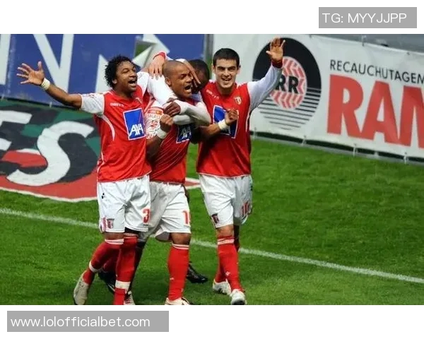 本菲卡逆转多特蒙德补时绝杀引发争议判罚全场沸腾