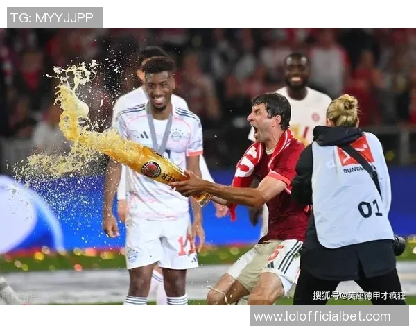 意甲精彩对决里昂强势3-0战胜拜仁全场沸腾瞬间回顾 意甲精彩对决里昂强势3-0战胜拜仁全场沸腾瞬间回顾