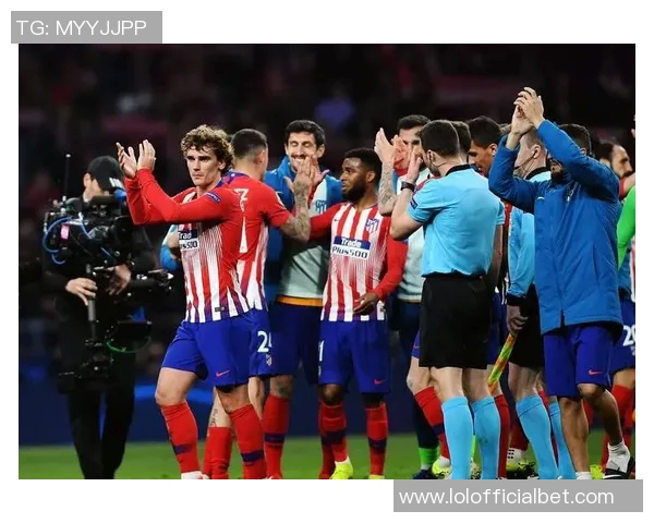 西甲激战:拜仁与曼城互交白卷帽子戏法瞬间点燃全场激情 西甲激战:拜仁与曼城互交白卷帽子戏法瞬间点燃全场激情