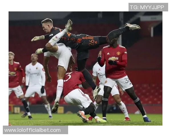 足总杯激战曼联与多特蒙德平局红牌事件引发全场热议与数据分析