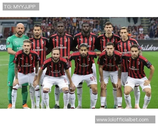 英超激战:马竞与AC米兰鏖战成平局引发全场热议与焦点分析 英超激战:马竞与AC米兰鏖战成平局引发全场热议与焦点分析