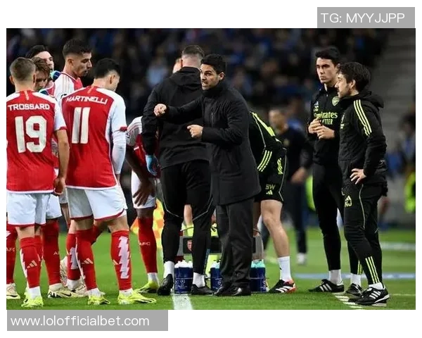 波尔图逆袭拜仁4-0晋级国王杯历史冷门引发全场沸腾 波尔图逆袭拜仁4-0晋级国王杯历史冷门引发全场沸腾