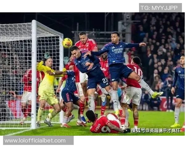 德甲热刺与巴黎圣日耳曼激战成平乌龙球瞬间点燃全场激情